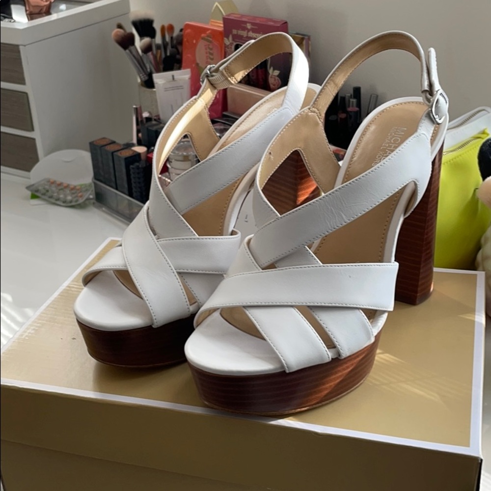Michael Kors Sandals 🤍🤩